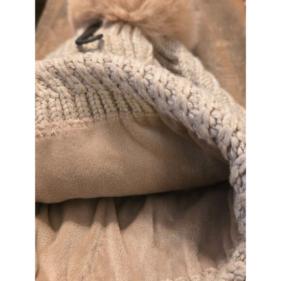 Calvin Klein Women's Hat Faux Fur Pom Knit Beanie New - Picture 6 of 9